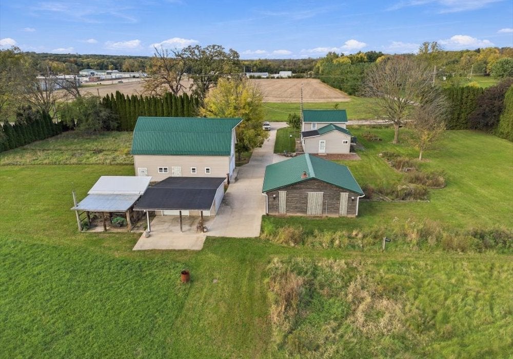 895 Stony Point