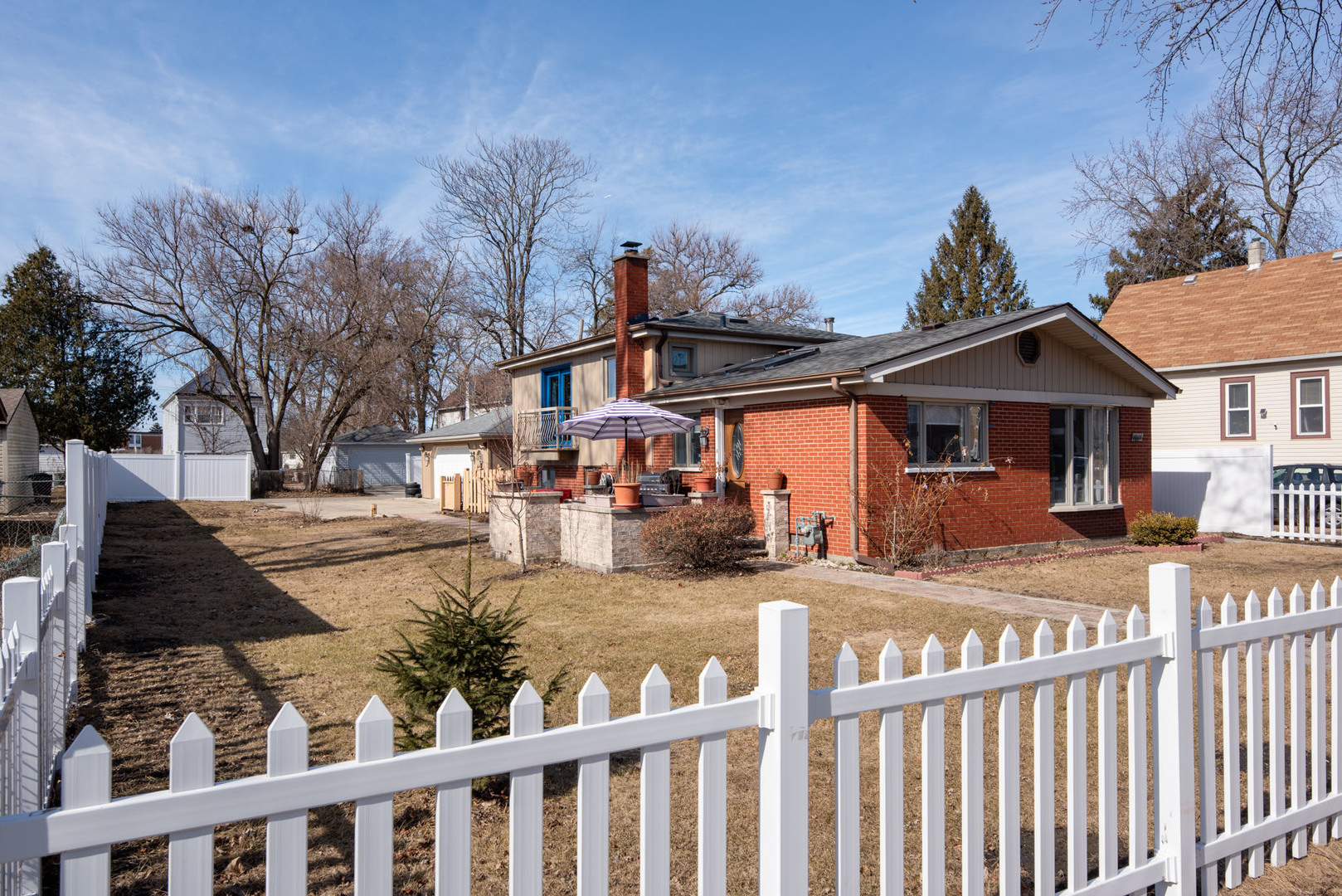 1864 Illinois Street