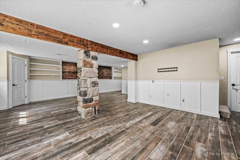 Tiny photo for 2711 Old Oak Drive, McHenry, IL 60050 (MLS # 12718677)