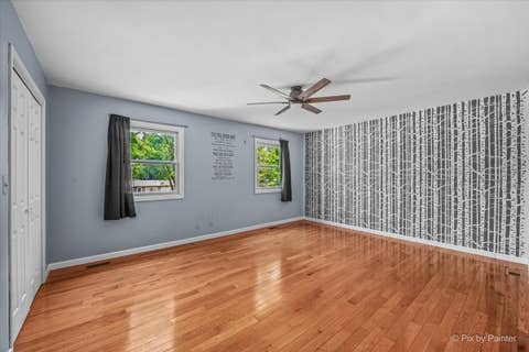 Tiny photo for 2711 Old Oak Drive, McHenry, IL 60050 (MLS # 12718677)