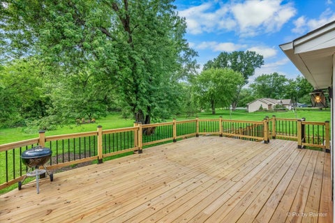 Tiny photo for 2711 Old Oak Drive, McHenry, IL 60050 (MLS # 12718677)