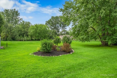 Tiny photo for 2711 Old Oak Drive, McHenry, IL 60050 (MLS # 12718677)
