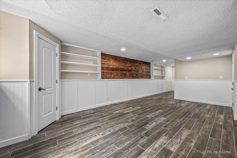 Tiny photo for 2711 Old Oak Drive, McHenry, IL 60050 (MLS # 12718677)