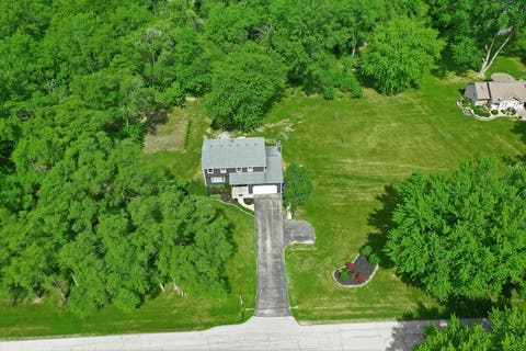 Tiny photo for 2711 Old Oak Drive, McHenry, IL 60050 (MLS # 12718677)