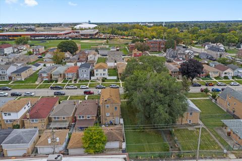 Tiny photo for 7524 W 63rd Place, Summit, IL 60501 (MLS # 12498155)