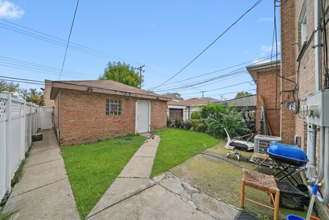Tiny photo for 7524 W 63rd Place, Summit, IL 60501 (MLS # 12498155)