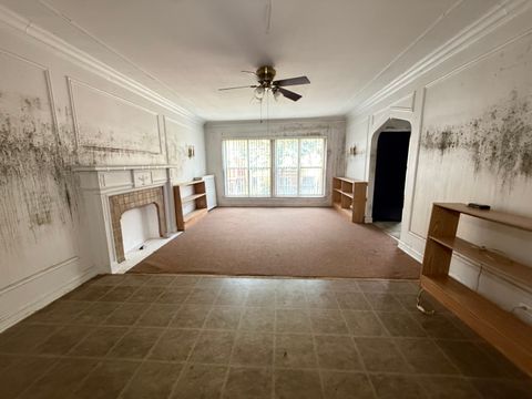 Tiny photo for 7015 S Paxton Avenue #101, Chicago, IL 60649 (MLS # 12717118)