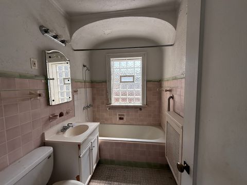 Tiny photo for 7015 S Paxton Avenue #101, Chicago, IL 60649 (MLS # 12717118)