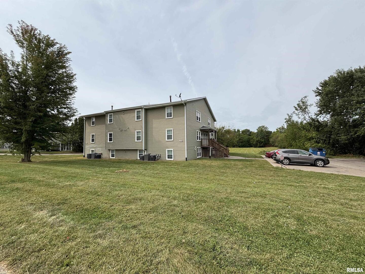 2218 Emerald Drive