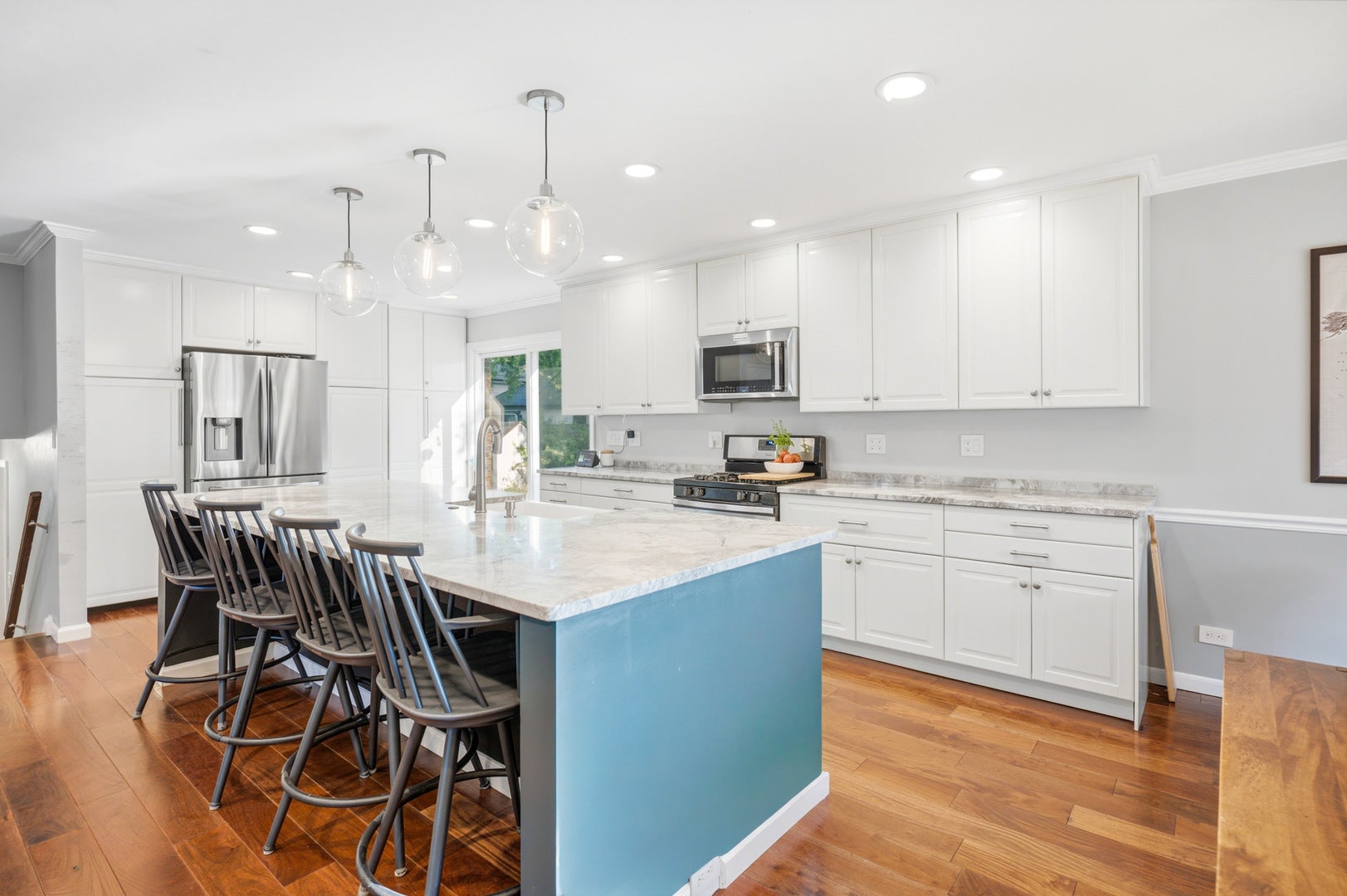 1519 W Raleigh Court