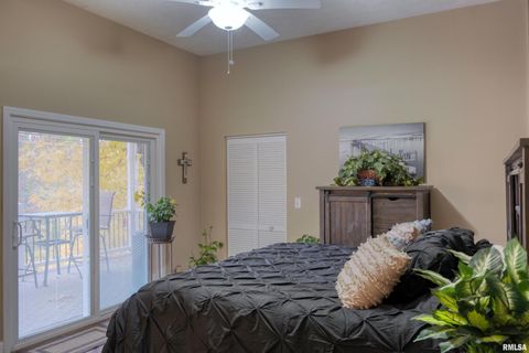 Tiny photo for 1415 S LAKESHORE Drive S, Goreville, IL 62939 (MLS # EB460567)