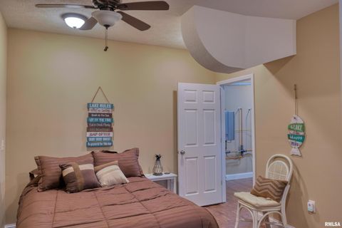 Tiny photo for 1415 S LAKESHORE Drive S, Goreville, IL 62939 (MLS # EB460567)