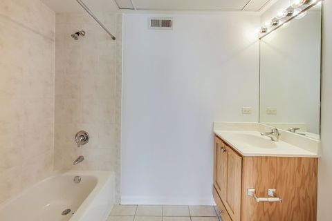 Tiny photo for 1919 S Michigan Avenue #302, Chicago, IL 60616 (MLS # 12672169)