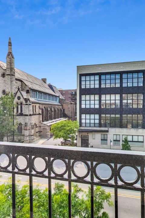 Tiny photo for 1919 S Michigan Avenue #302, Chicago, IL 60616 (MLS # 12672169)