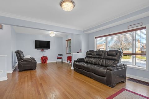 Tiny photo for 7246 N Meade Avenue, Chicago, IL 60646 (MLS # 12516178)