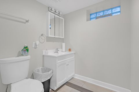 Tiny photo for 7246 N Meade Avenue, Chicago, IL 60646 (MLS # 12516178)