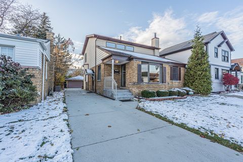 Tiny photo for 7246 N Meade Avenue, Chicago, IL 60646 (MLS # 12516178)