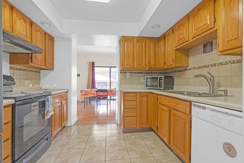 Tiny photo for 7246 N Meade Avenue, Chicago, IL 60646 (MLS # 12516178)