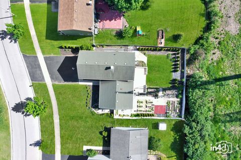 Tiny photo for 2090 S Valley Road, Lombard, IL 60148 (MLS # 12652634)