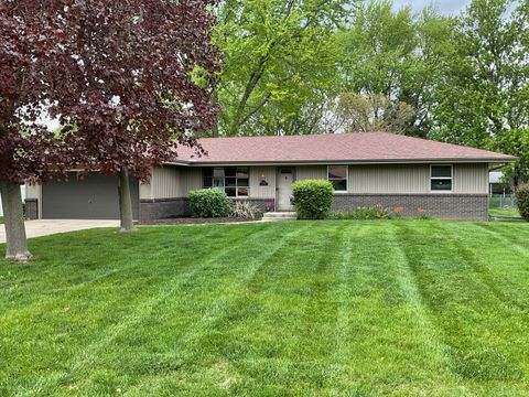 Photo of 4586 COMET Drive, Machesney Park, IL 61115 (MLS # 12634916)