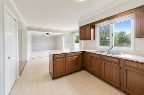 Tiny photo for 320 Yorkshire Drive, Mundelein, IL 60060 (MLS # 12716562)