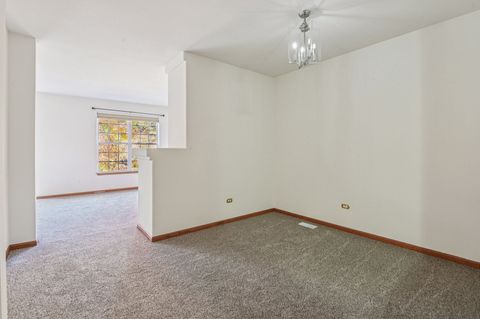 Tiny photo for 354 Vaughn Circle, Aurora, IL 60502 (MLS # 12522439)