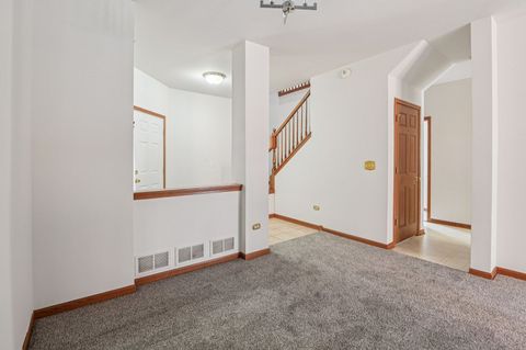 Tiny photo for 354 Vaughn Circle, Aurora, IL 60502 (MLS # 12522439)