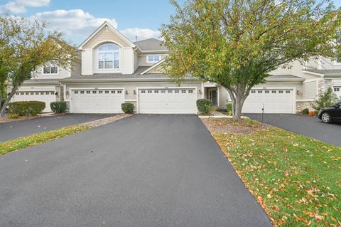 Tiny photo for 354 Vaughn Circle, Aurora, IL 60502 (MLS # 12522439)