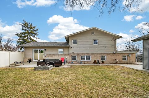 Tiny photo for 15126 Chaucer Drive, Oak Forest, IL 60452 (MLS # 12579311)