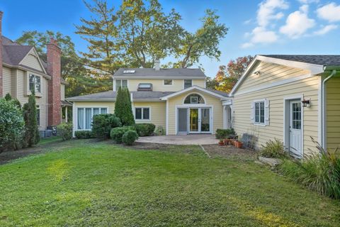 Tiny photo for 5523 S Garfield Street, Hinsdale, IL 60521 (MLS # 12526152)