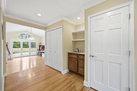 Tiny photo for 5523 S Garfield Street, Hinsdale, IL 60521 (MLS # 12526152)