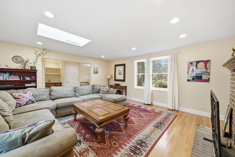 Tiny photo for 5523 S Garfield Street, Hinsdale, IL 60521 (MLS # 12526152)