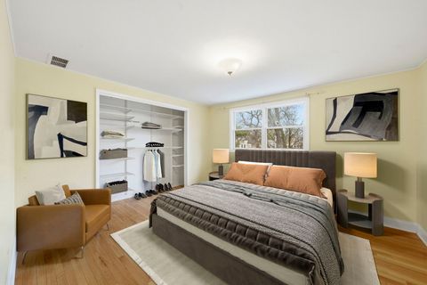 Tiny photo for 5523 S Garfield Street, Hinsdale, IL 60521 (MLS # 12526152)