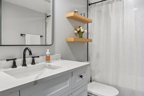 Tiny photo for 7201 N Lincoln Avenue #203, Lincolnwood, IL 60712 (MLS # 12706129)