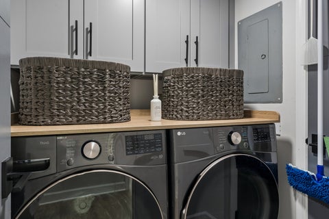 Tiny photo for 7201 N Lincoln Avenue #203, Lincolnwood, IL 60712 (MLS # 12706129)