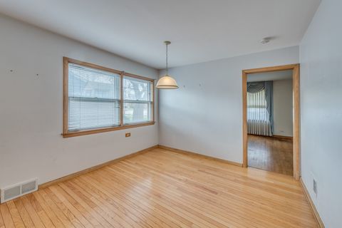 Tiny photo for 1449 Norfolk Avenue, Westchester, IL 60154 (MLS # 12599646)