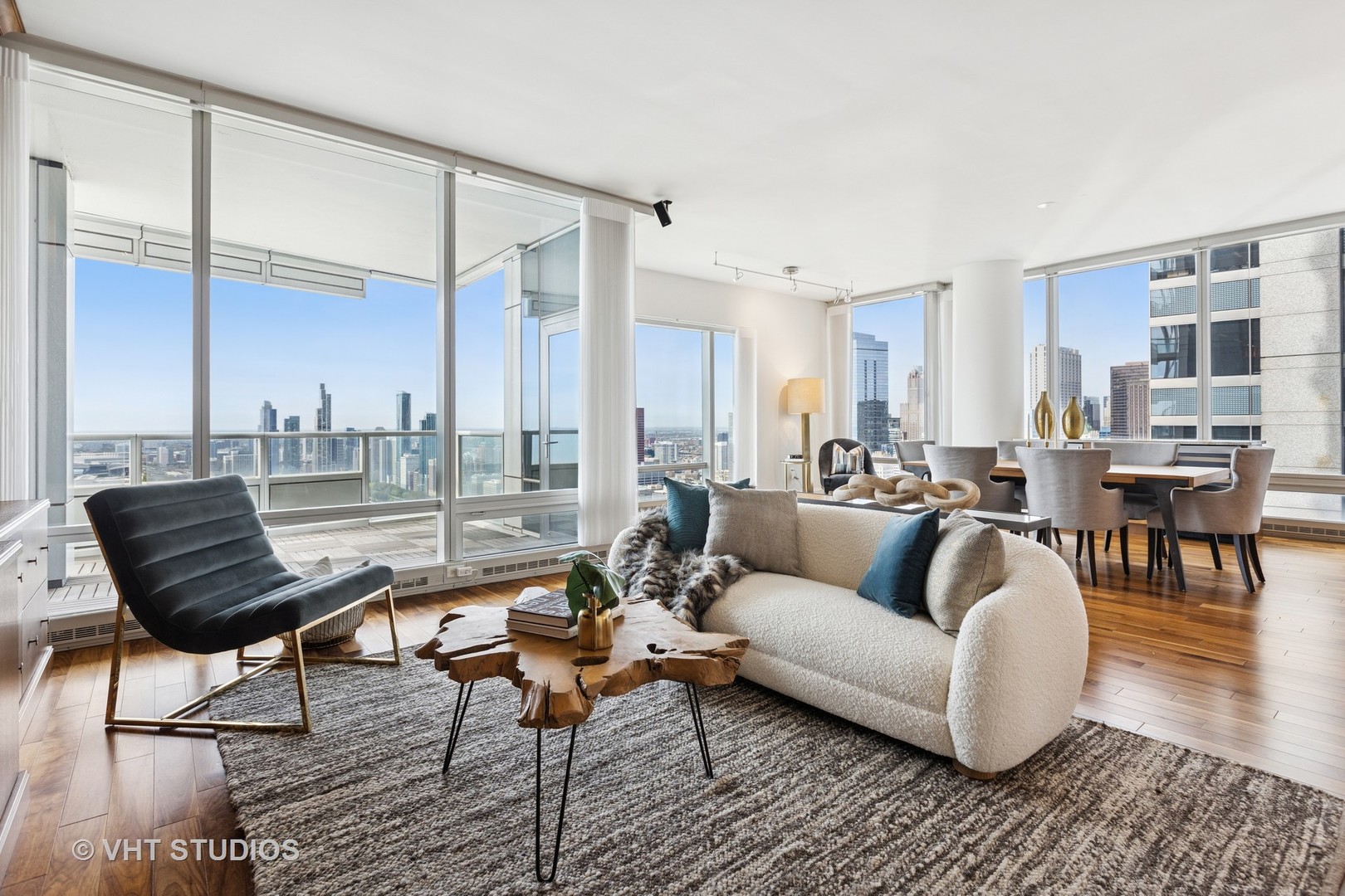 340 E Randolph Street 4806