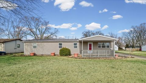 Photo of 1095 Eastview Drive, Paxton, IL 60957 (MLS # 12580432)