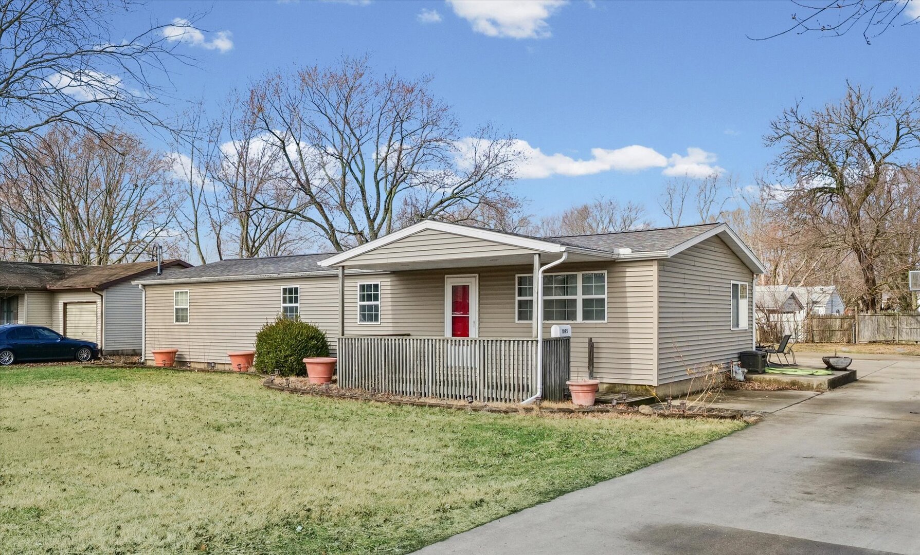 1095 Eastview Drive