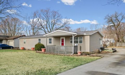 Tiny photo for 1095 Eastview Drive, Paxton, IL 60957 (MLS # 12580432)