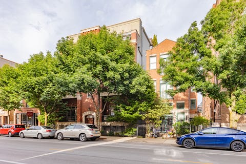 Tiny photo for 1931 N DAMEN Avenue #1S, Chicago, IL 60647 (MLS # 12631624)
