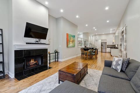 Tiny photo for 1931 N DAMEN Avenue #1S, Chicago, IL 60647 (MLS # 12631624)