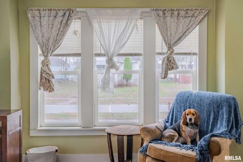 Tiny photo for 712 CIRCLE Drive, Marion, IL 62959 (MLS # QC4269900)