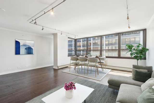 33 E Cedar Street 11A