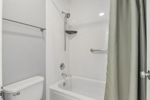 Tiny photo for 1806 Hemlock Place #303, Schaumburg, IL 60173 (MLS # 12665590)