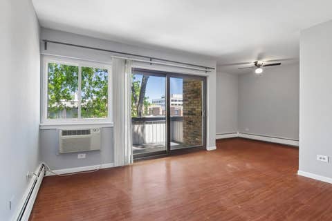 Tiny photo for 1806 Hemlock Place #303, Schaumburg, IL 60173 (MLS # 12665590)