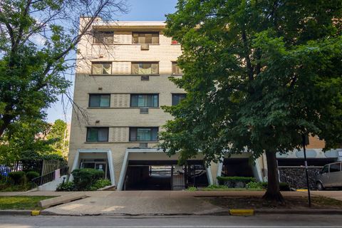 6211 N Kenmore Avenue 204 Chicago IL 60660