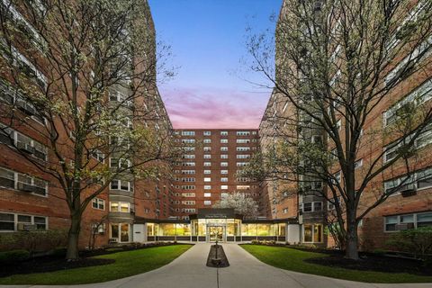 4970 N Marine Drive 1129 Chicago IL 60640