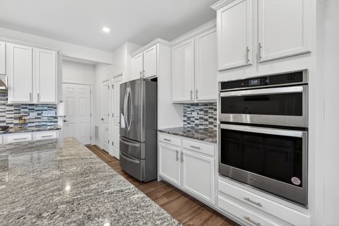 Tiny photo for 509 Watercress Drive, Aurora, IL 60504 (MLS # 12640659)