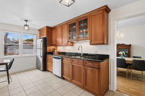 Tiny photo for 607 Orchard Lane, Winnetka, IL 60093 (MLS # 12582600)